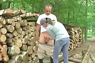 Wenn die Mutti Nymphe ist und fremde Typen fickt 13 min