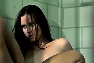 Les babes scissoring pussies while in prison 6 min