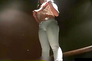 Sexy mexicana culona espiada en vestidor