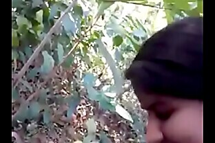 Desi girl very nice sucking n fucking in forest -