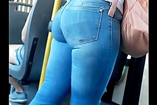Candid big ass milf in jeans