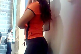 CANDID BOOTY: SEXY MILF SPANDEX