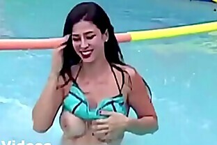 Muestra sus Tetas en vivo Claudia Ramirez- 720P HD