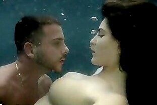 Busty Babe Fucks Underwater