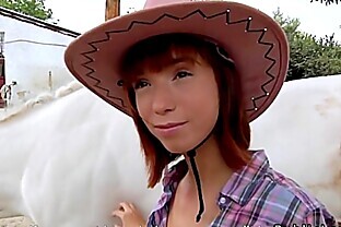 Amateur cowgirl with beautiful booty fucking outdoor