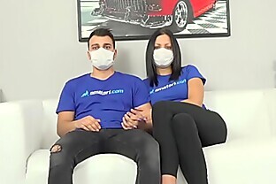 The horny couple is not afraid of coronavirus