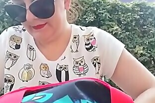 Gioco con un grosso cazzo nero nel garage del mio vicino di casa