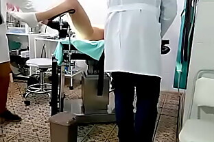 Hard gyno orgasm on gyno table