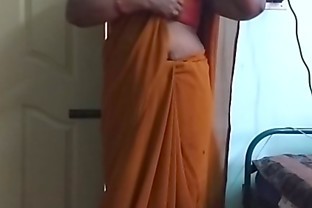 desi  indian horny tamil telugu kannada malayalam hindi cheating wife wearing saree vanitha showing big boobs and shaved pussy press hard boobs press nip rubbing pussy masturbation