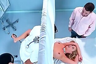 (Cherie Deville) Slut Patient Seduce Doctor And Bang Hardcore movie-10