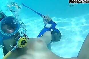 Ebony Asshole Threesome at underwater