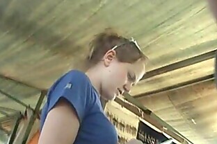 Upskirt no pantys