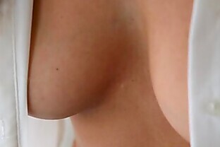 Im Not Wearing A Bra