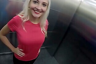 German Teen - SCHLANKES TEEN DEUTSCH NACH SPORT BEI MCFit GEFICKT