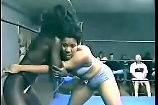Women Wrestling 10