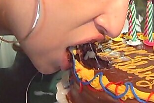 Wildlife - Happy 18th Birthday To Me 02 - scene 4