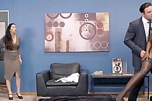 Black clothing store employee takes care of hard client 6 min