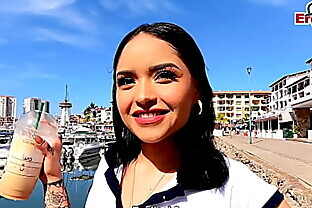 Deutscher Sex Tourist trifft und fickt dünne mexicanische teen Schlampe über EroCom Date 15 min