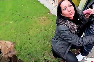 Die versaute Spermaschlampen Familienfeier  Double Blowjob 3 min