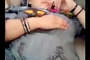 Paki Bhabi Showing Pussy Inside Running Car 16 sec