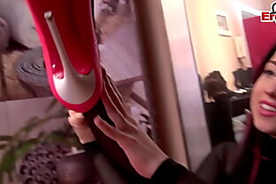 DEUTSCHE SCHUH FETISCH DOMINANTE MILF BEKOMMT ANAL FICK 22 min