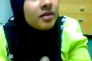 PAKI b. HOT  BLOW JOB 77 sec